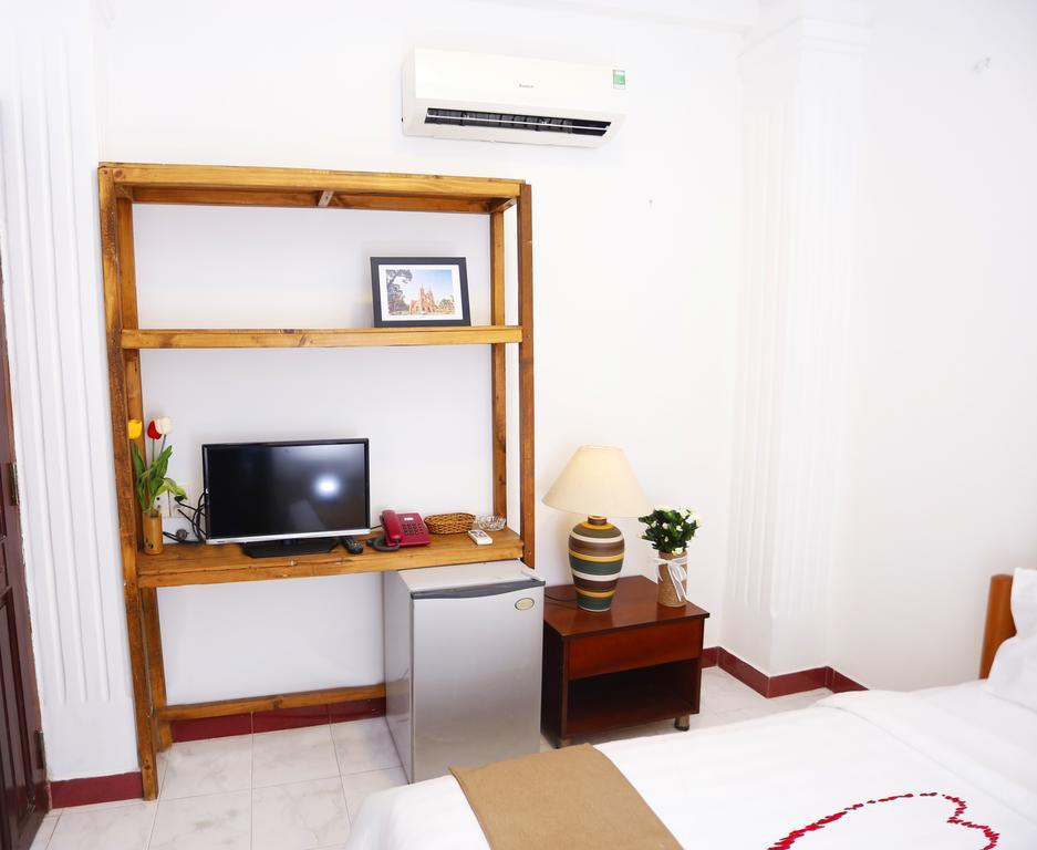Le Petit Sai Gon Hotel Хошимин Экстерьер фото