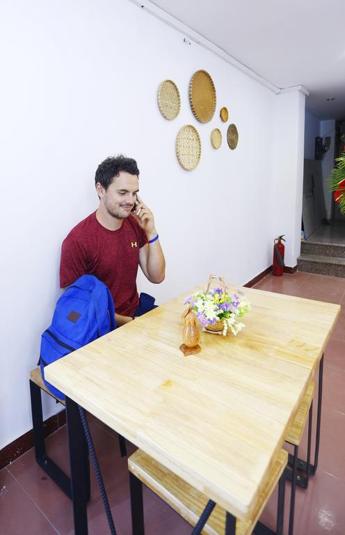 Le Petit Sai Gon Hotel Хошимин Экстерьер фото