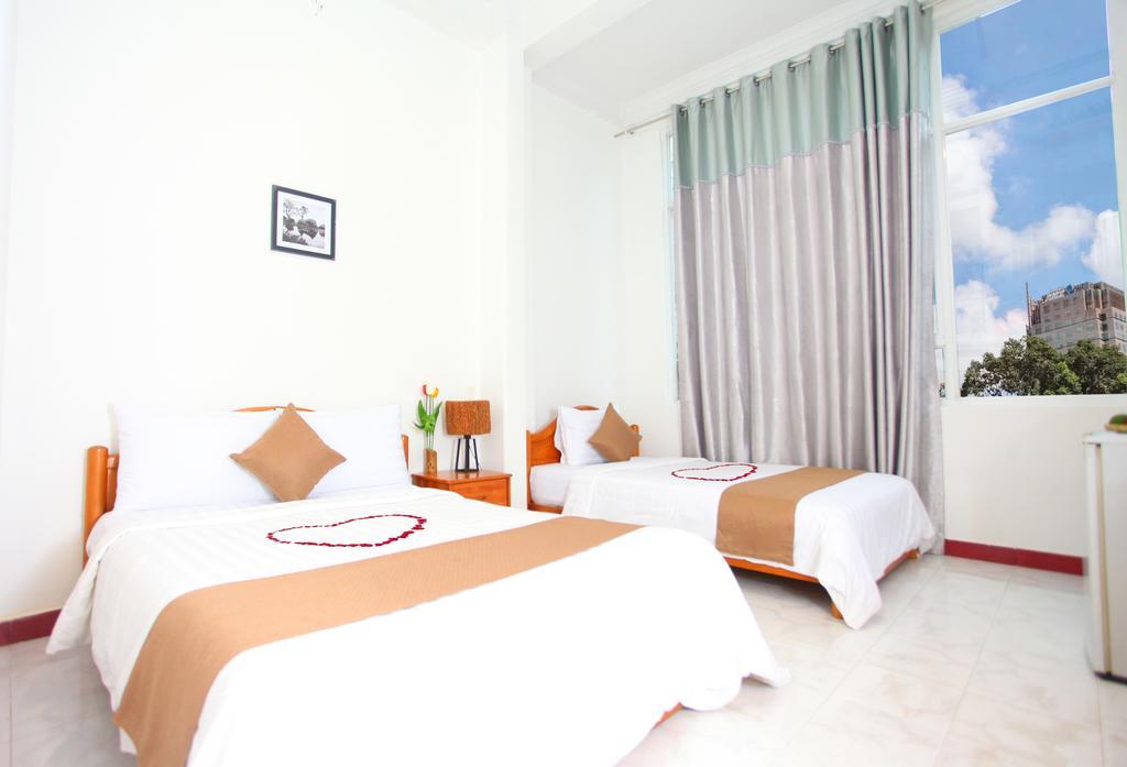 Le Petit Sai Gon Hotel Хошимин Экстерьер фото